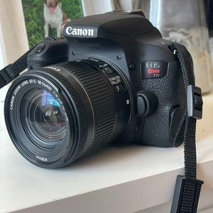 Canon EOS Rebel T7i